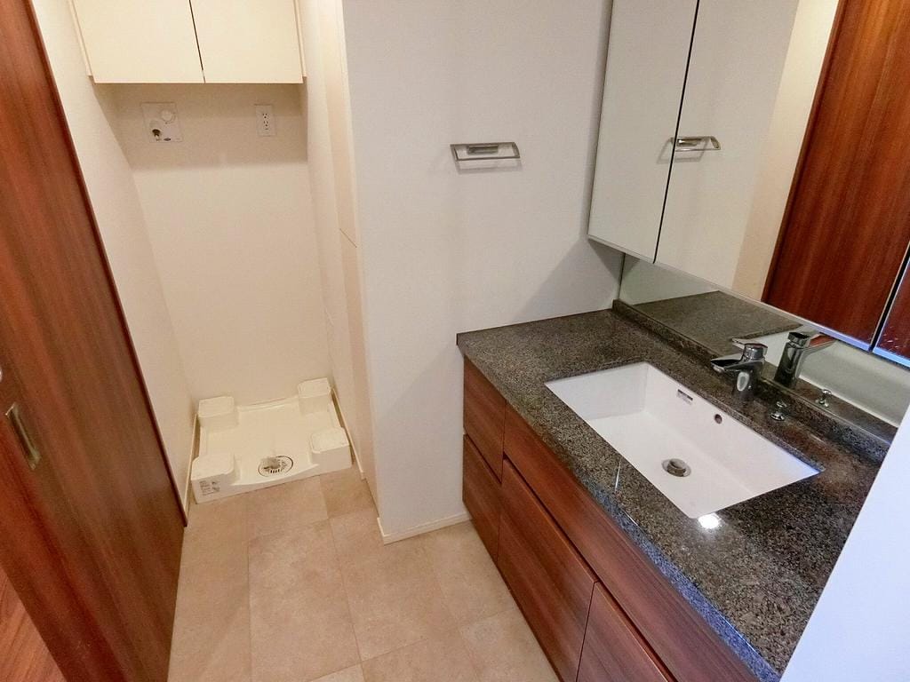 レフィール半蔵門